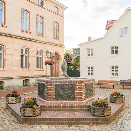 2 Bedroom Cozy In Krakow Am *